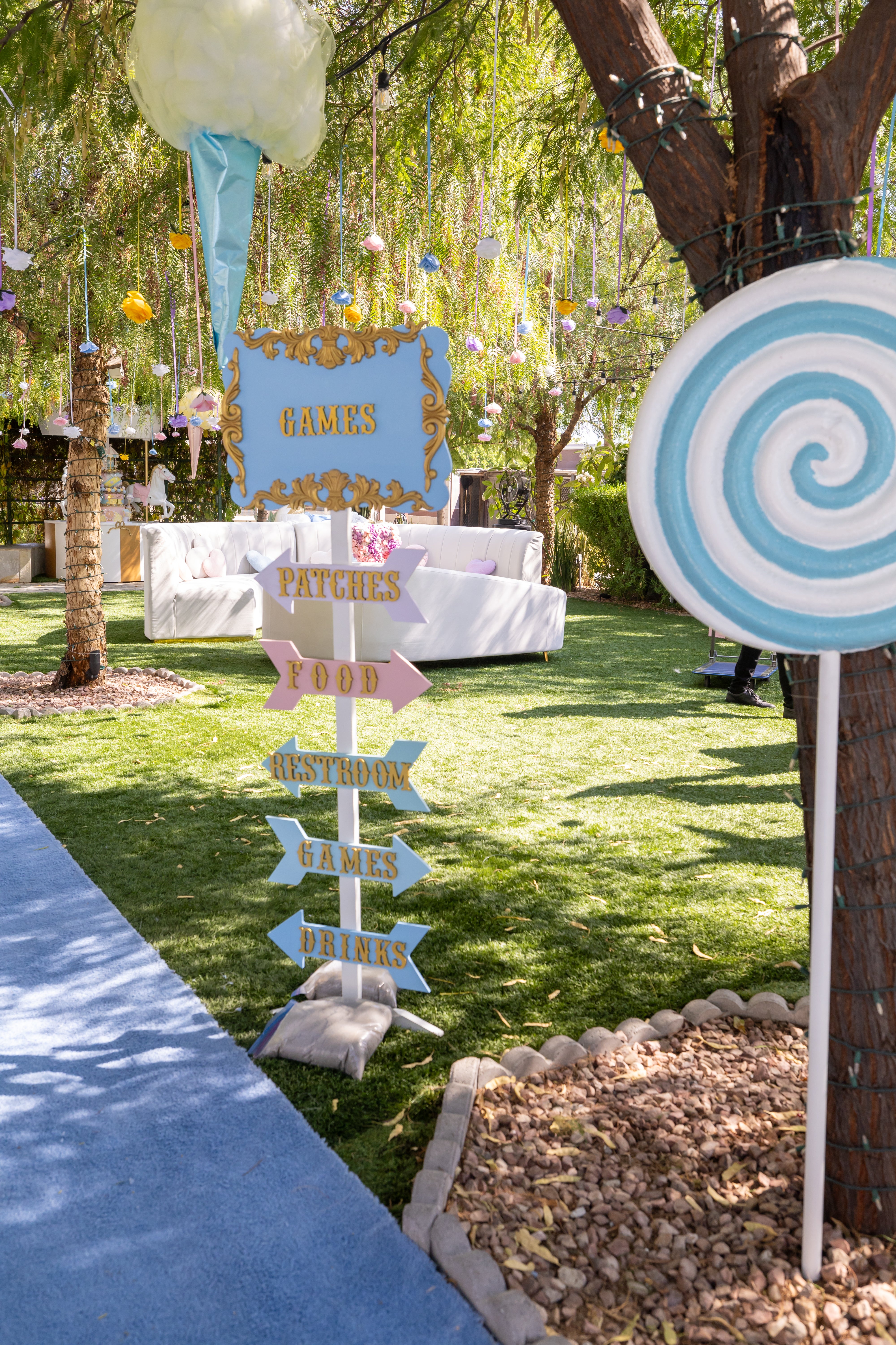 Signs – Stylish 5-Foot Tall Event Sign for Rentals