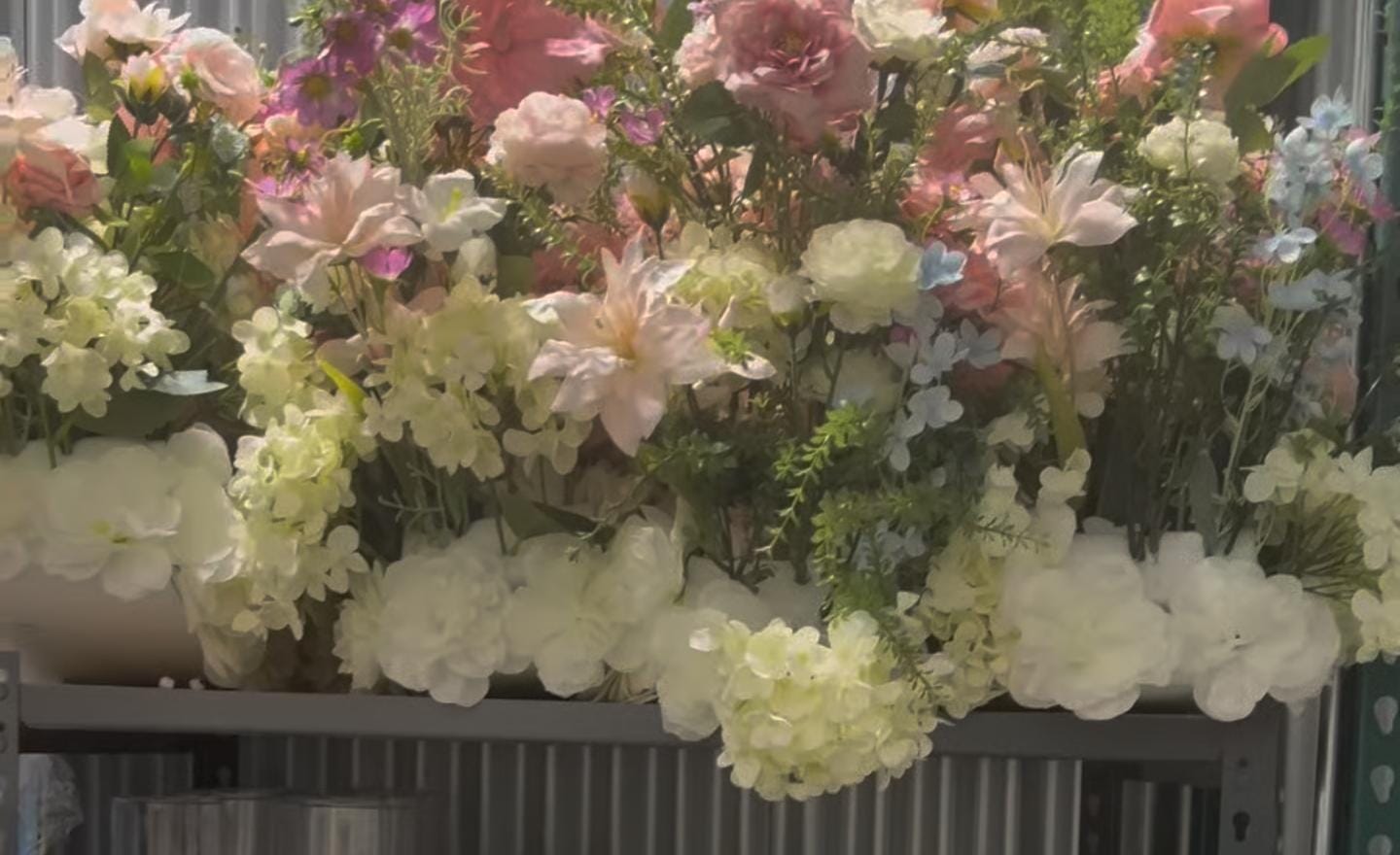 Pastel Silk Flower Floral Arrangements – Elegant Décor for Any Event